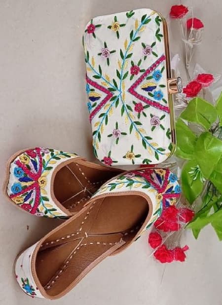 New Fancy Embroidered Jutti And Clutch Combo Collection